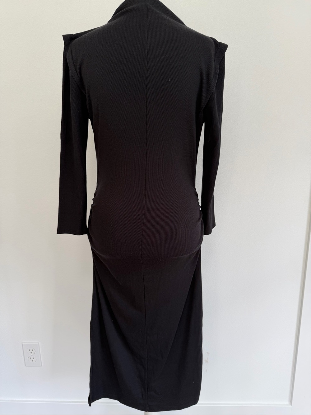 Michael Stars Black Ribbed Power Shoulder Mock Neck Midi Dress Size Medium - Picture 4 of 6